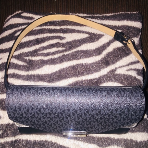 Michael Michael Kors Black Python Belt Bag - Picture 5 of 8